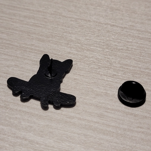 French Bulldog Sitting On A Skateboard Enamel Pin - Picture 7 of 8